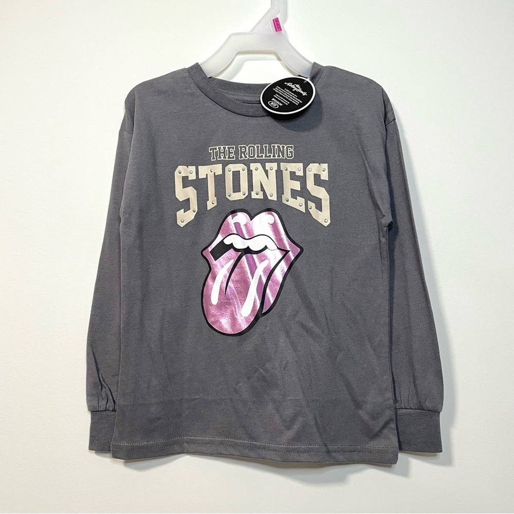 🟣2/$20 NEW The Rolling Stones w/ Metallic Print Shirt (size XS, S, M & L)